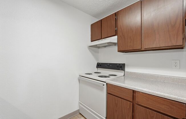 1 bed, 1 bath, 700 sqft, $1,175, Unit 30