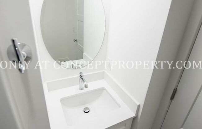 2 beds, 2 baths, 833 sqft, $1,699, Unit 513- (03)