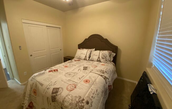 3 beds, 2 baths, 1,874 sqft, $2,200, Unit 209 Landing Trail NE