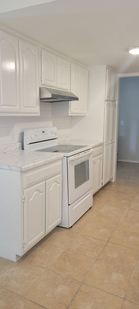 South Tulsa 3 bed UNION Schools Duplex.