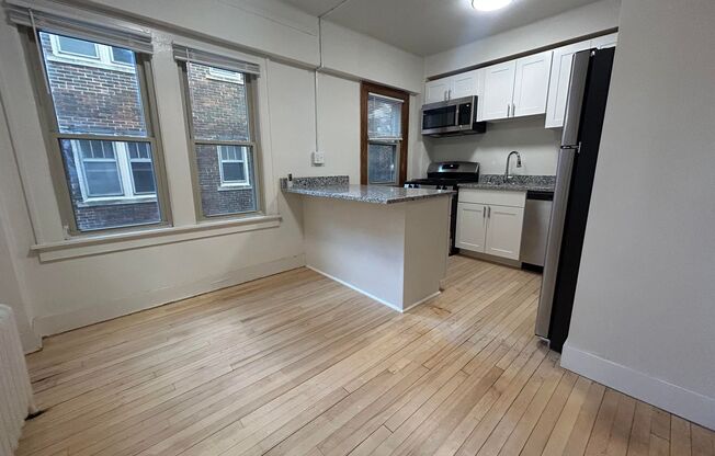1 bed, 1 bath, $1,245, Unit 26