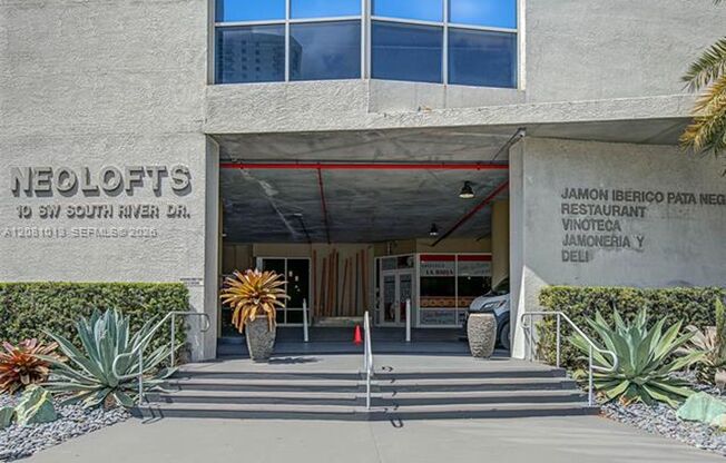 2 beds, 2 baths, $3,400, Unit # 1106