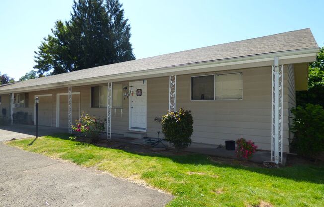 1781-1783 Park Ave NE Salem, OR 97301