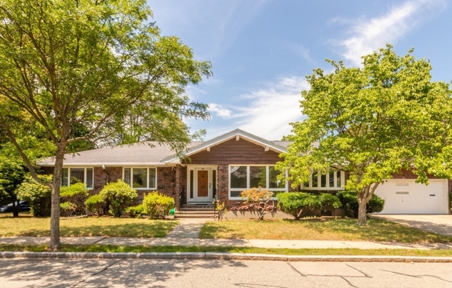 20 MOSSDALE RD