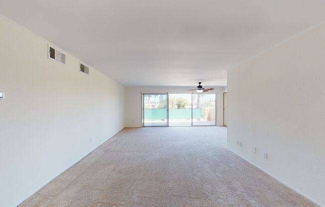 2 Bedroom 2 Bath Condo for rent on California Blvd! Top floor, XL Balcony, Large rooms, AC, Parking!