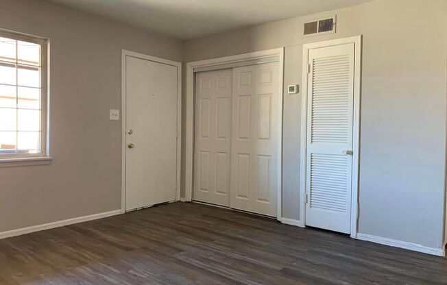 1 bed, 1 bath, 684 sqft, $725, Unit 1729-203AR