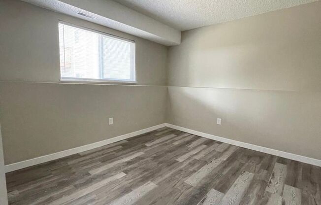 435 W VAN BUREN ST