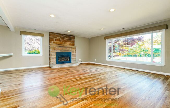 Comfort and Charm in This Bright 2-Bedroom Seattle Home