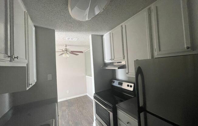 1 bed, 1 bath, 567 sqft, $900, Unit 316