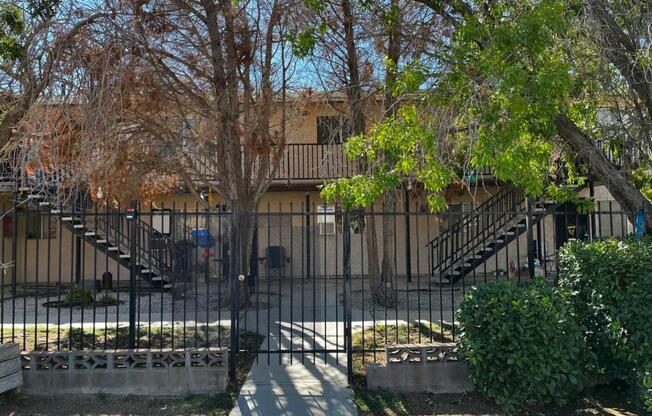 42737 42 ST W