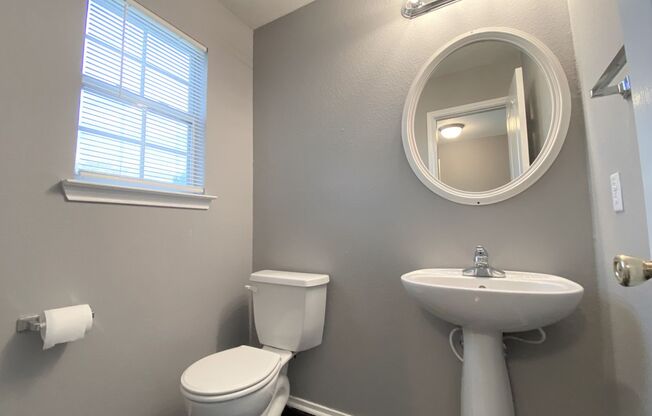 Beautiful 3bed/2.5 bath home in a great location!