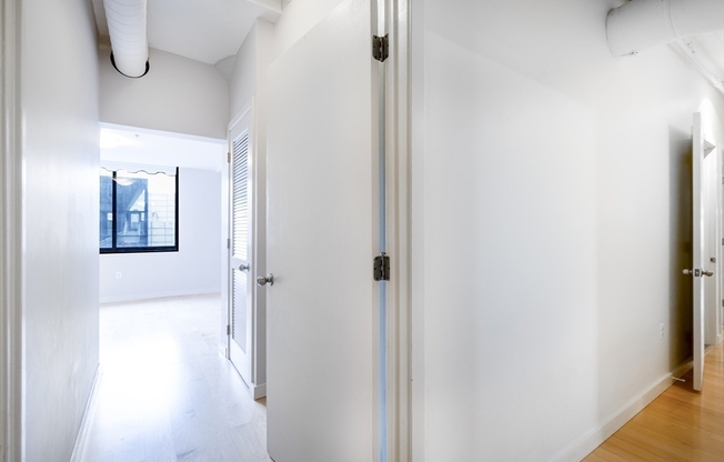 2 beds, 2 baths, 1,708 sqft, $5,500, Unit 6-5