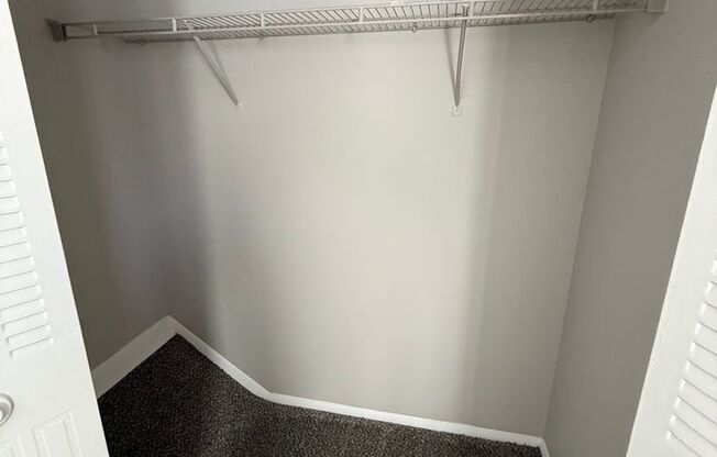 2 beds, 1.5 baths, $1,025, Unit LD4805
