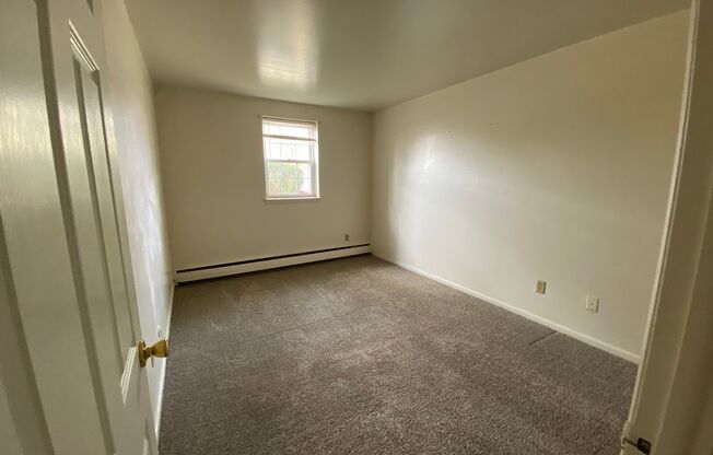 Colonial Apartments - Pottstown
