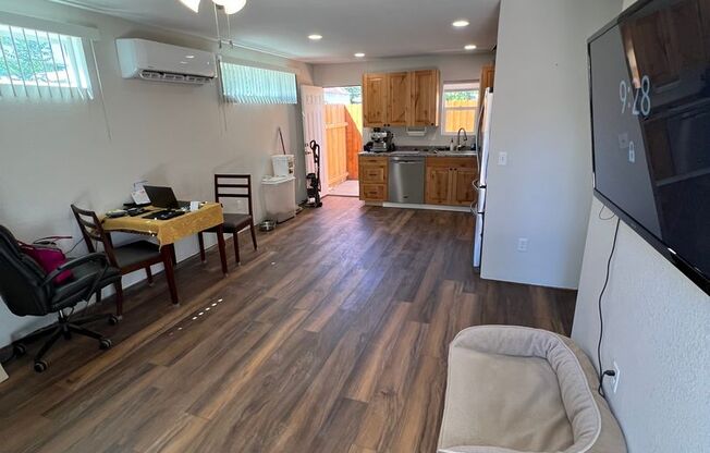 Newly Remodeled 1 Bedroom