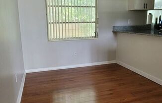 2 beds, 1 bath, $1,300