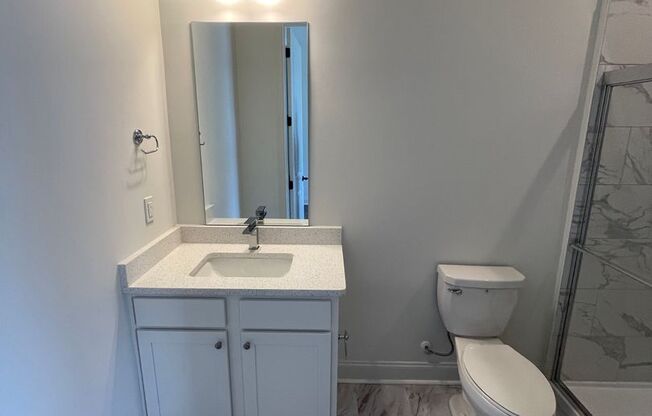 1 bed, 1 bath, 859 sqft, $1,600, Unit B102