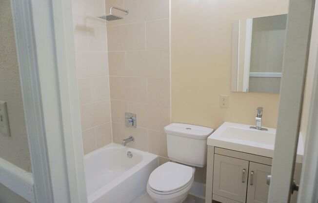 2 beds, 1 bath, $1,650