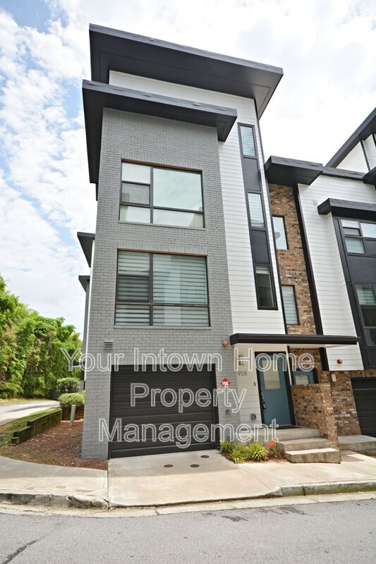 958 MODA DR