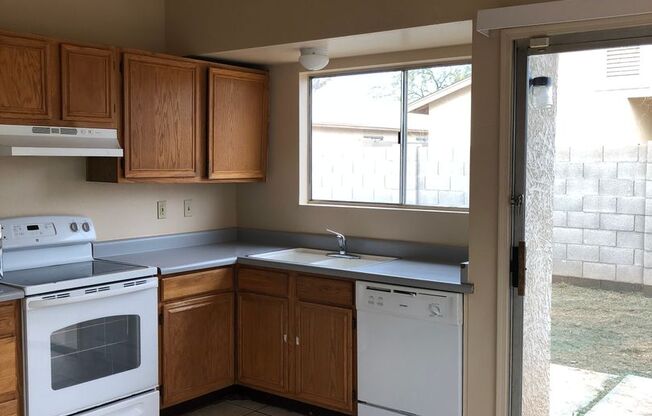 COMING SOON! Adorable 3 Bed 2 Bath in Tolleson