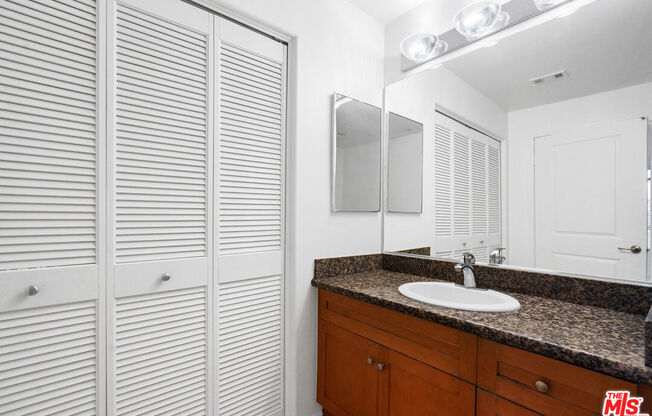 3 beds, 2 baths, 1,213 sqft, $3,600, Unit 209