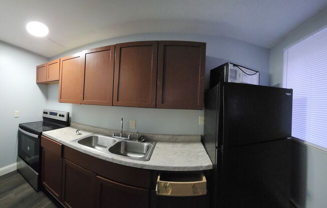 1 bed, 1 bath, 600 sqft, $1,000, Unit 107