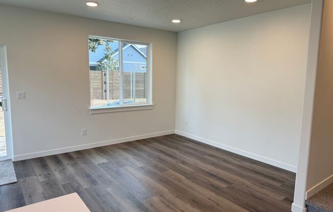 Brand New Stunning 3 Bed/2.5 Bath Townhouse-Old Farm District