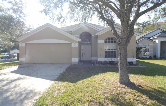 Cozy home in quiet cul-de-sac! NO CARPET!