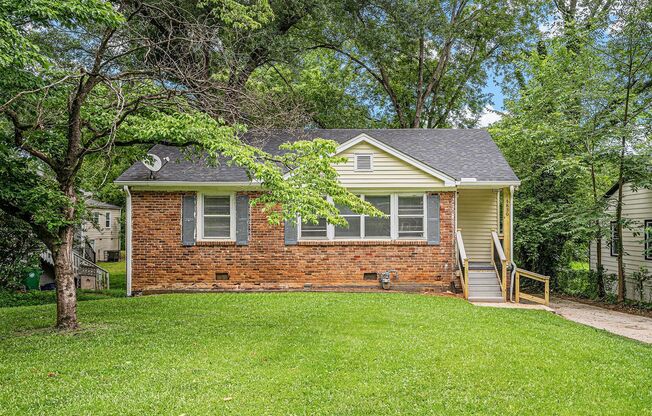 Charming 3BR/2BA Ranch Just off Glenwood Rd!