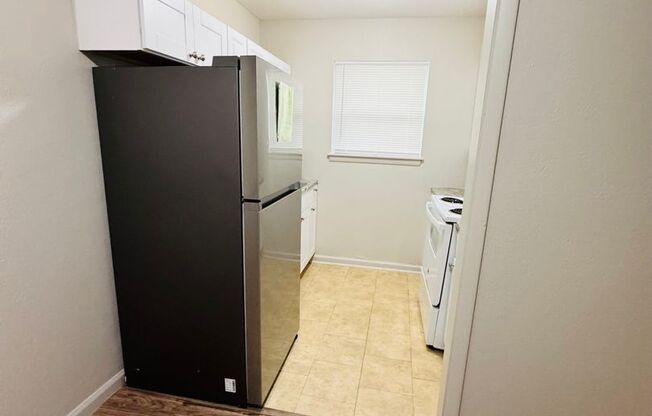 1 bed, 1 bath, 636 sqft, $775, Unit T