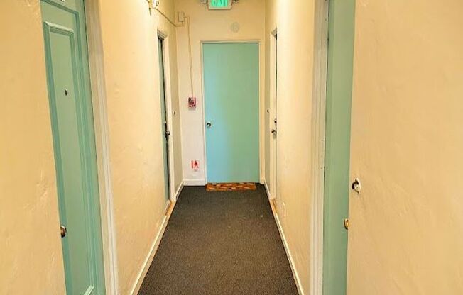 2 beds, 1 bath, 650 sqft, $2,495, Unit 106