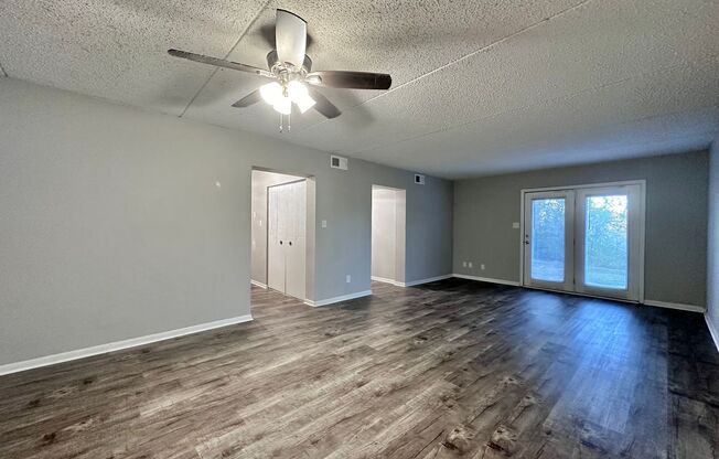 1 bed, 1 bath, 760 sqft, $1,253, Unit 121H