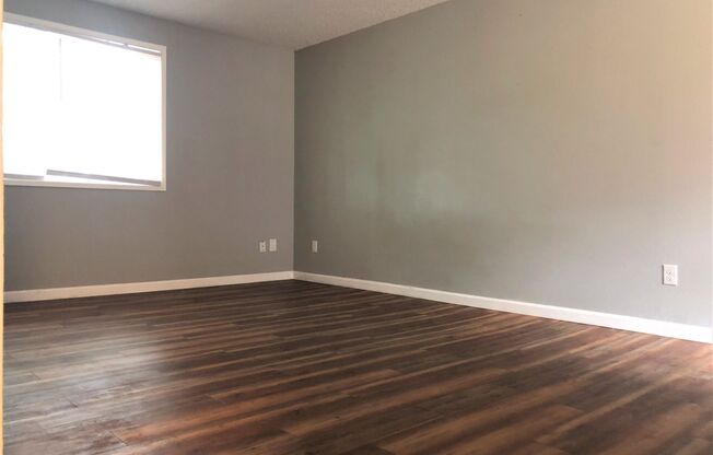 East 9Th Apartments