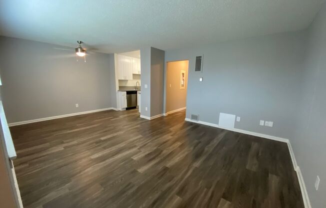 2 beds, 1 bath, $2,495, Unit 1804 N Alvarado St # 5