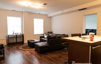 2 beds, 2 baths, $1,438, Unit 3B