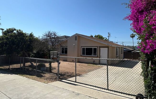 HOME SWEET HOME- 2812 FRANKLIN AVE AVAILABLE NOW!!!