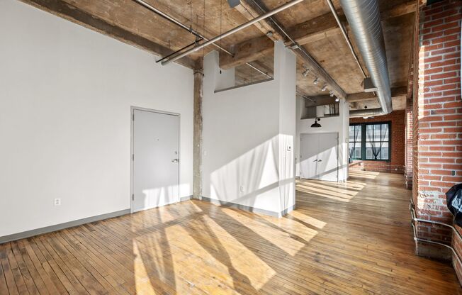 1 bed, 1 bath, 1,250 sqft, $1,375, Unit 301