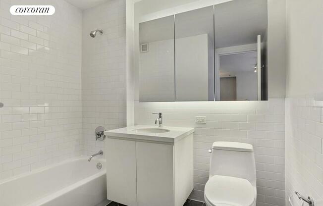 1 bed, 1 bath, 512 sqft, $3,700, Unit 18G