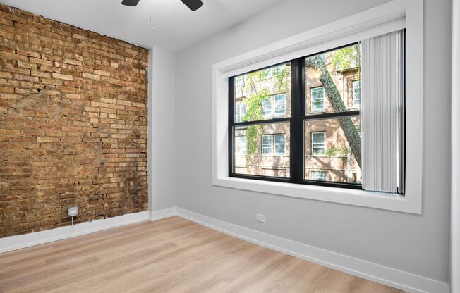 3 beds, 1 bath, 524 sqft, $2,200, Unit 1552-3E