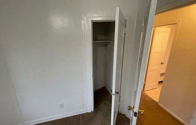 1 bed, 1 bath, 750 sqft, $950, Unit 7D