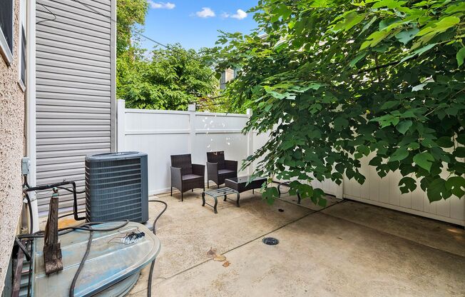 Studio, 1 bath, $1,195, Unit 3924-02