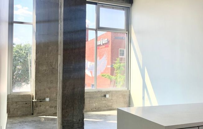 Studio, 1 bath, 600 sqft, $1,380, Unit 205