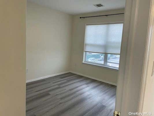 2 beds, 1 bath, $2,600