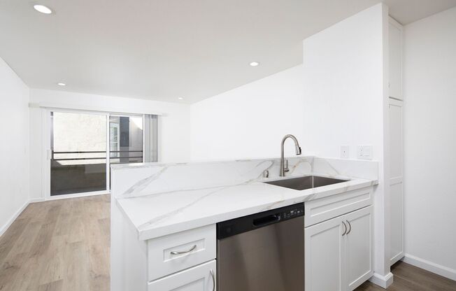 1 bed, 1 bath, 641 sqft, $2,495, Unit 236