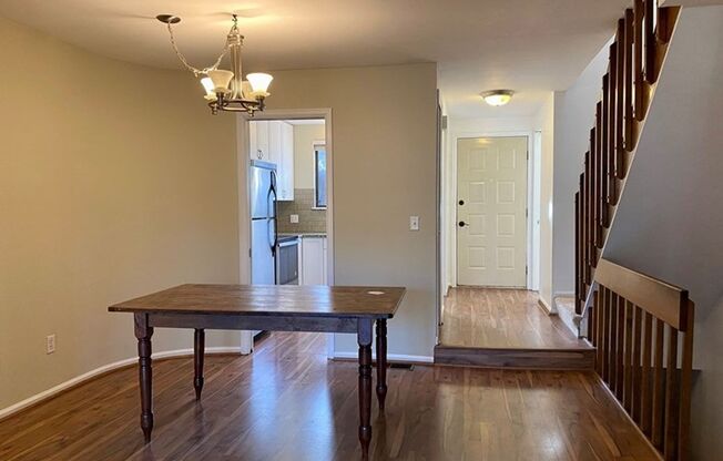 Tri-Level Townhome in Central Fort Collins!