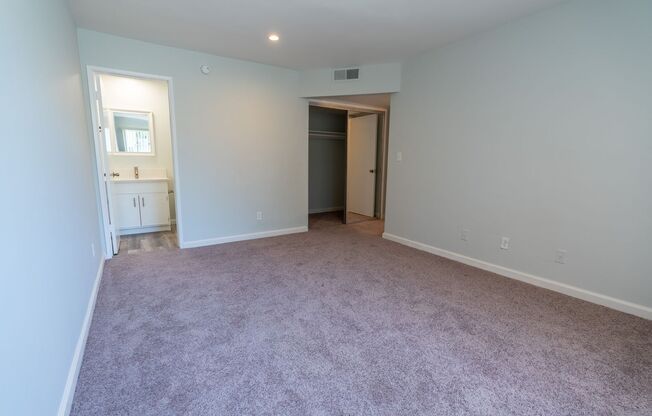 2 beds, 2 baths, 1,200 sqft, $2,798, Unit 418