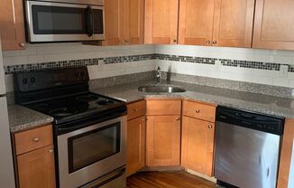3 beds, 2 baths, $1,800, Unit Apt. 104
