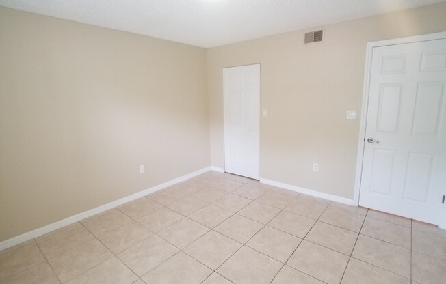 2 beds, 2 baths, $1,800