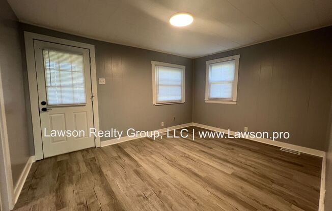 Newly Renovated 2 Bedroom 1 Bath in Roanoke