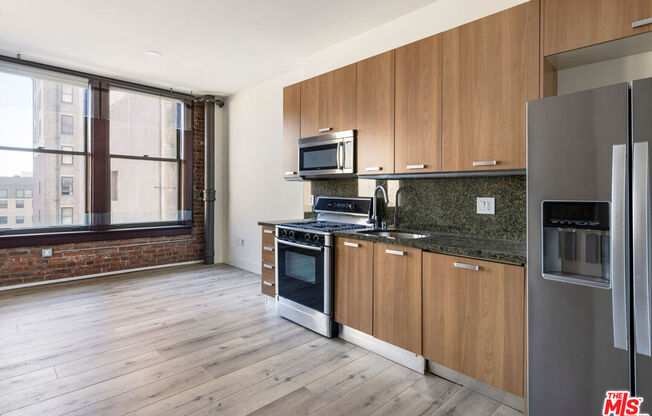 Studio, 1 bath, 546 sqft, $2,150, Unit 608